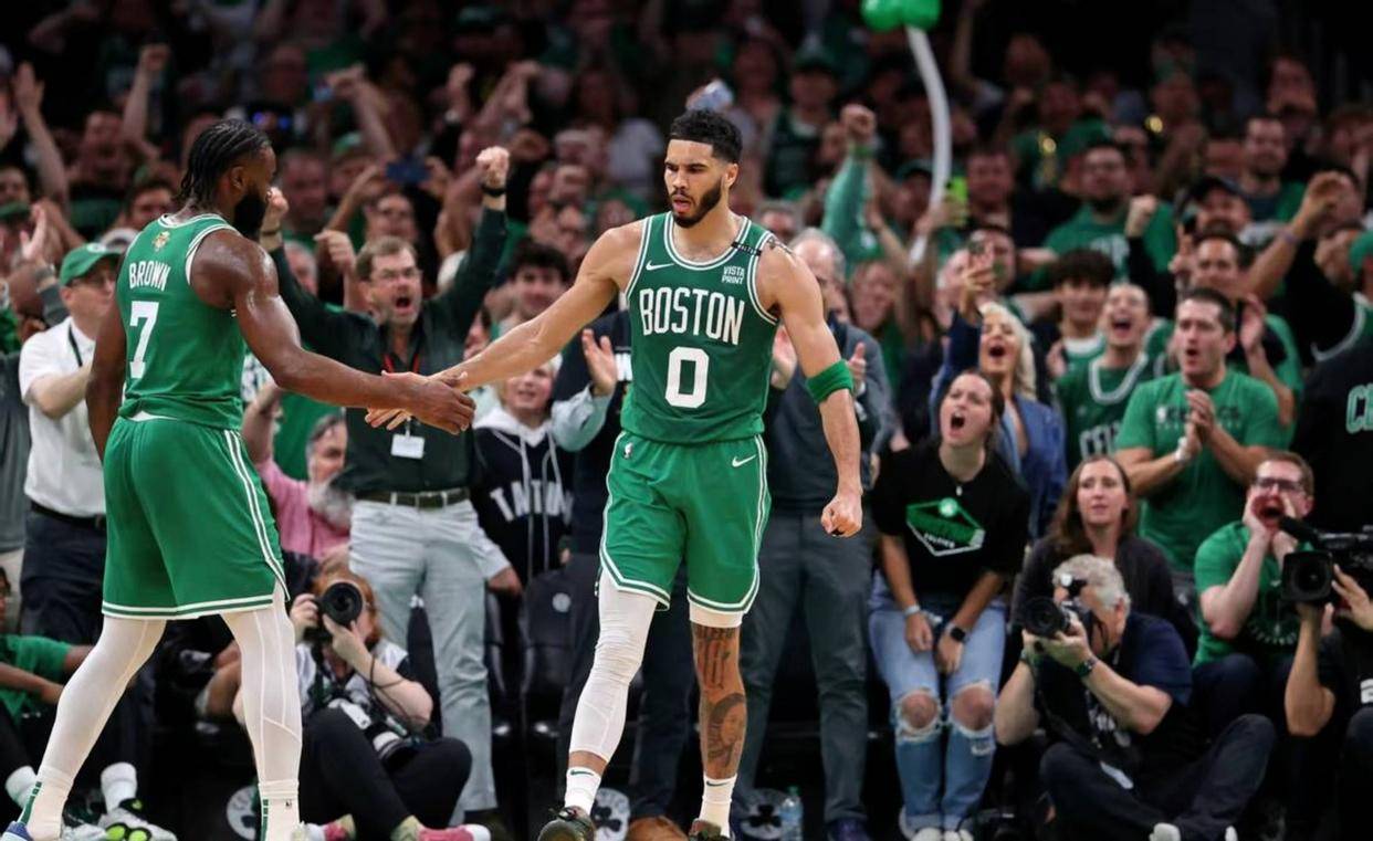 顶级娱乐-凯尔特人防守失误连连，遭受逆转失利的简单介绍